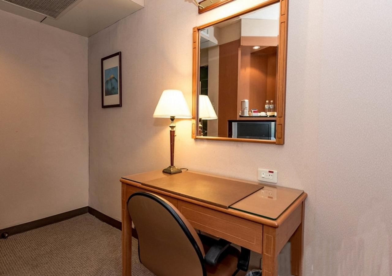 First Hotel Тайбей Екстер'єр фото